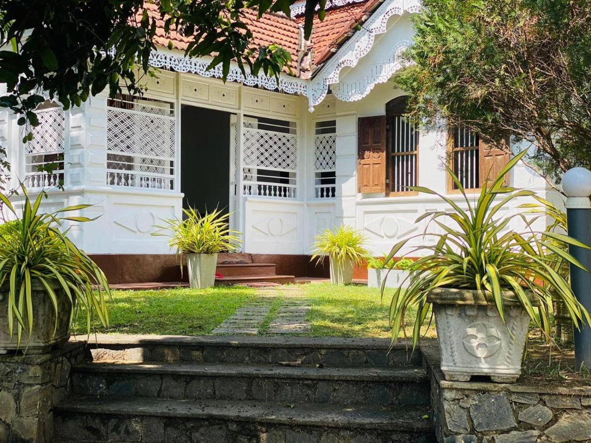 Colonial Bungalow Tangalle Exterior foto